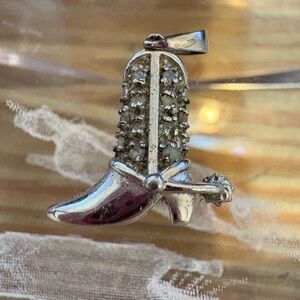 925 silver boot pendant